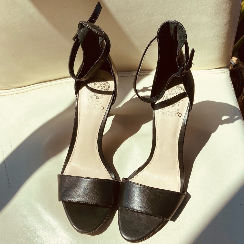 Vince Camuto Ankle Strap Black Heels D'orsay silhouette
